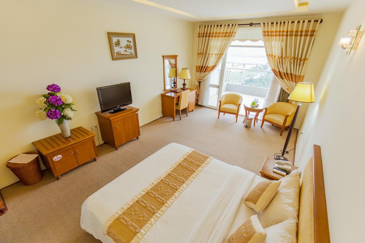 Thien An Riverside Hotel Куанг Нгай Екстериор снимка